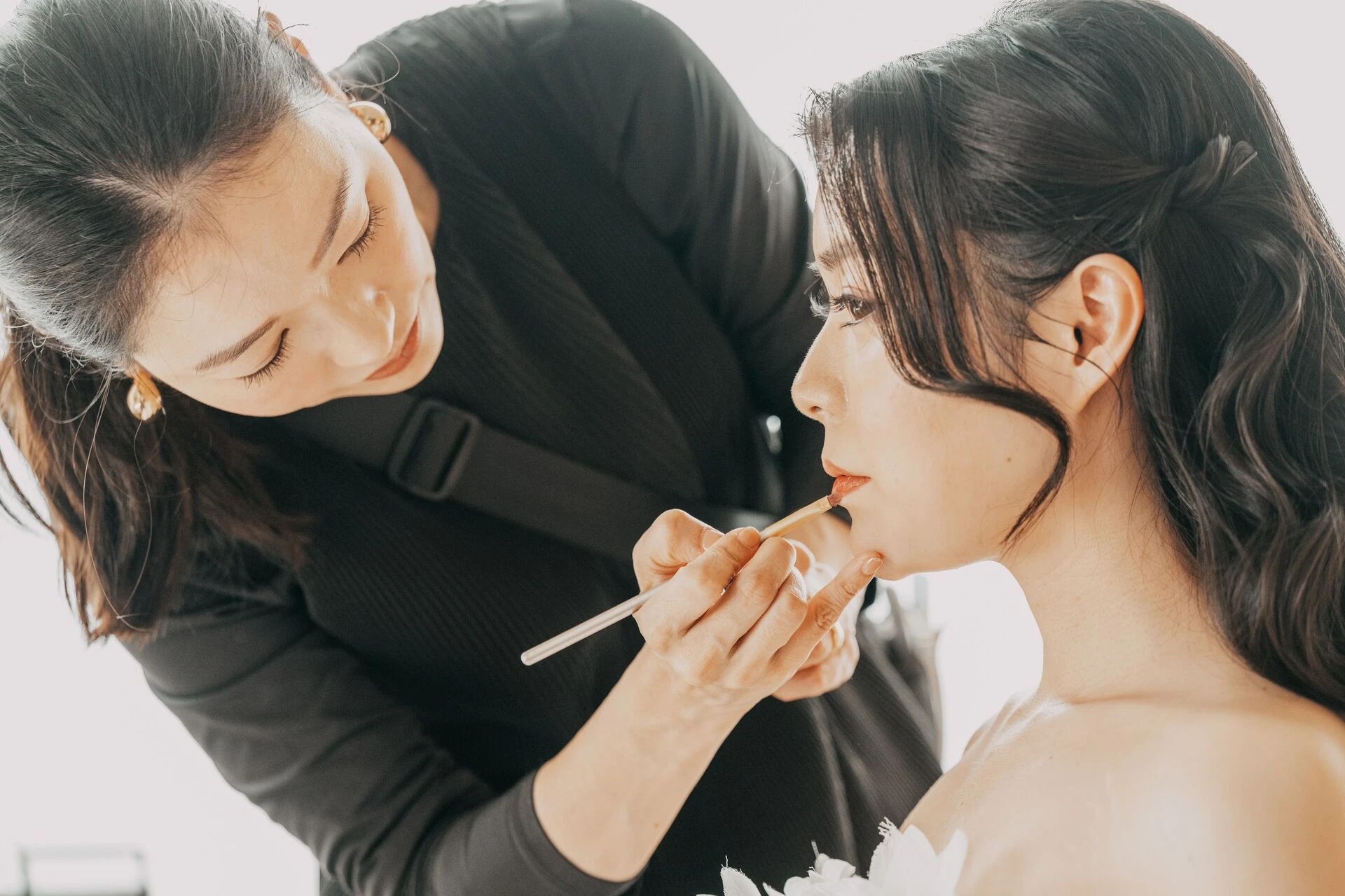 💄こだわりのヘアメイクが、花嫁の魅力を引き出す。24toWeddingのウェディングフォト