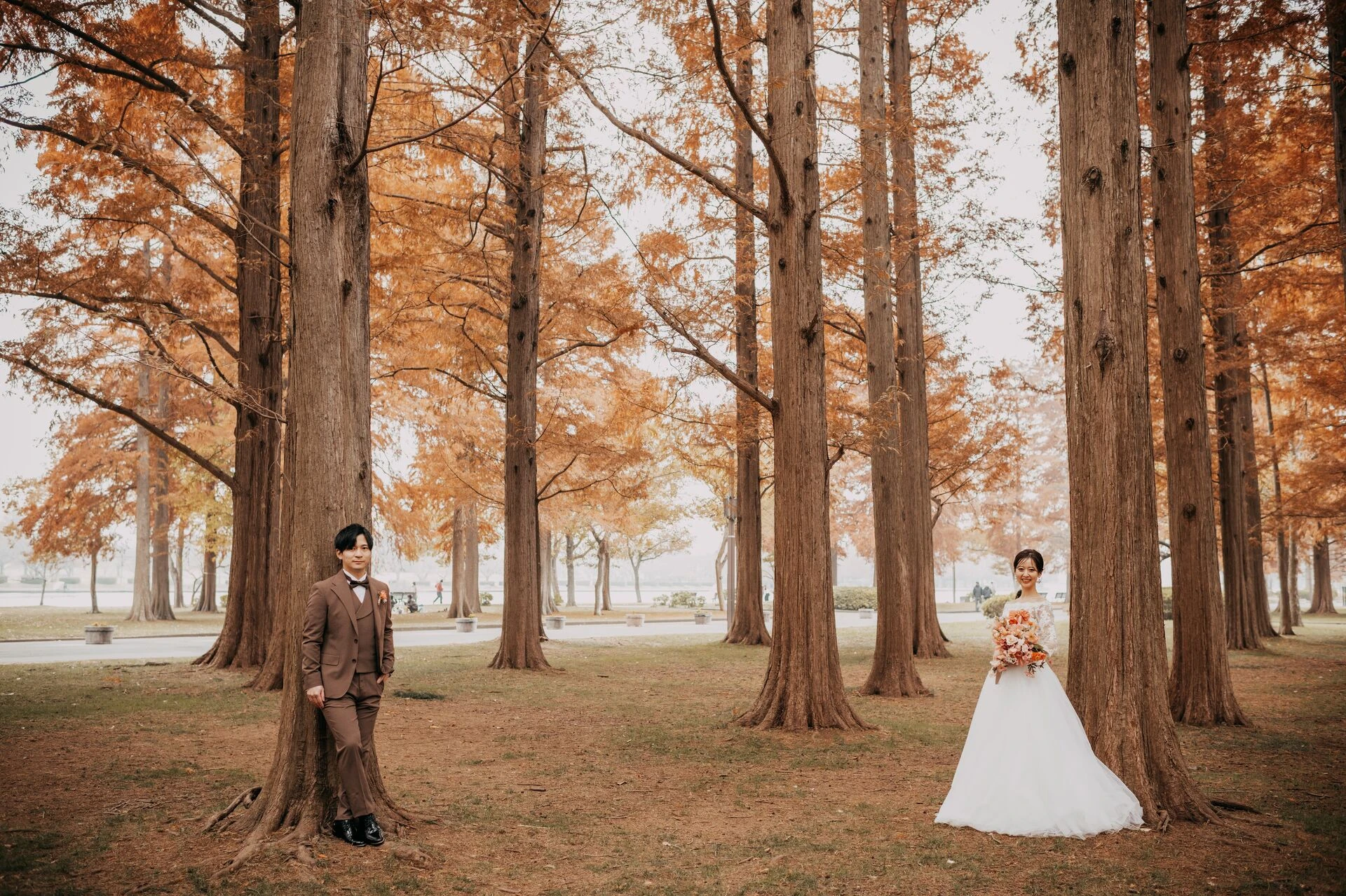 🍁紅葉で楽しむ水元公園ウェディングフォト｜秋色に包まれる特別なロケーション