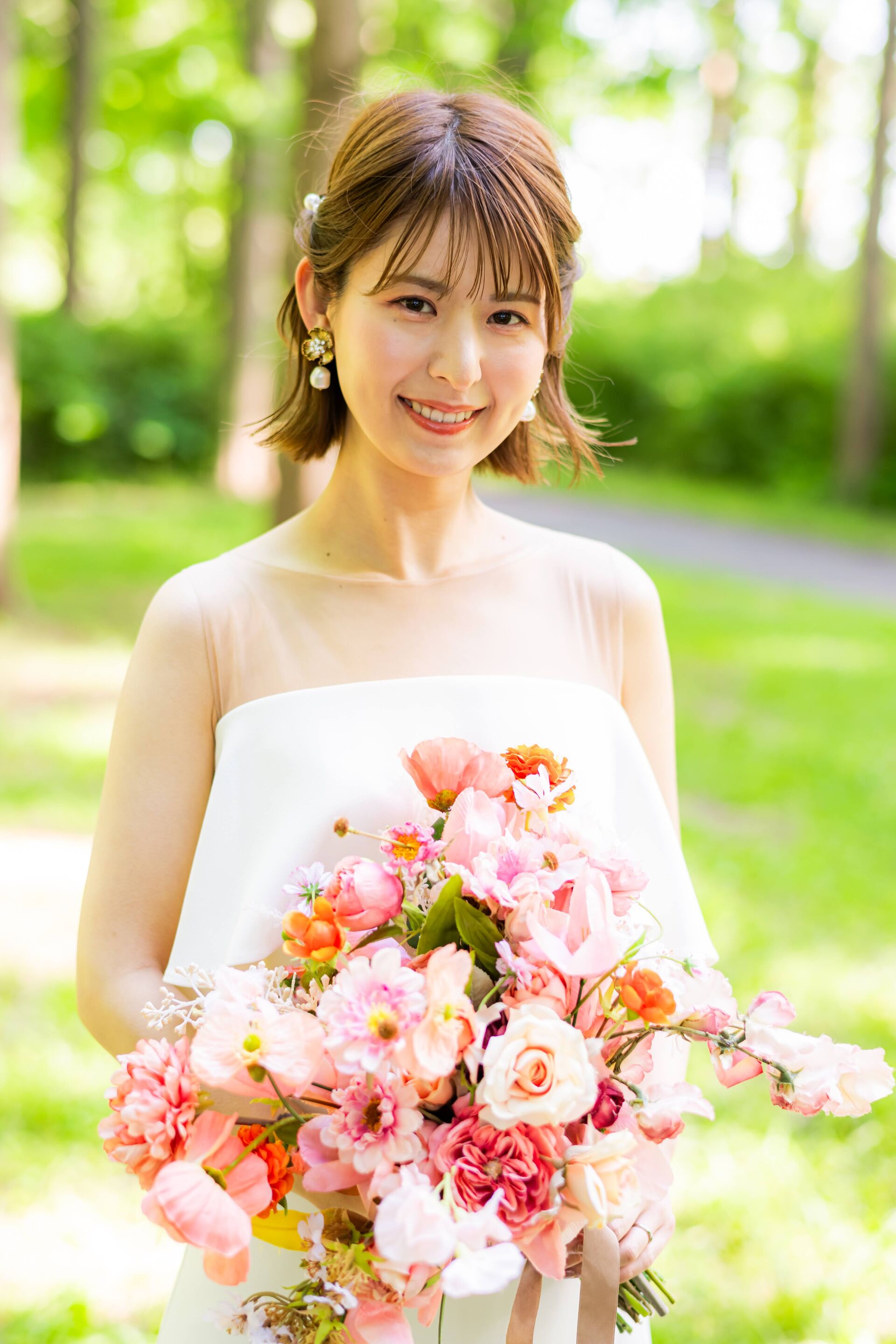 ショートヘアで楽しむウェディングフォト｜自分らしい花嫁スタイルのつくり方